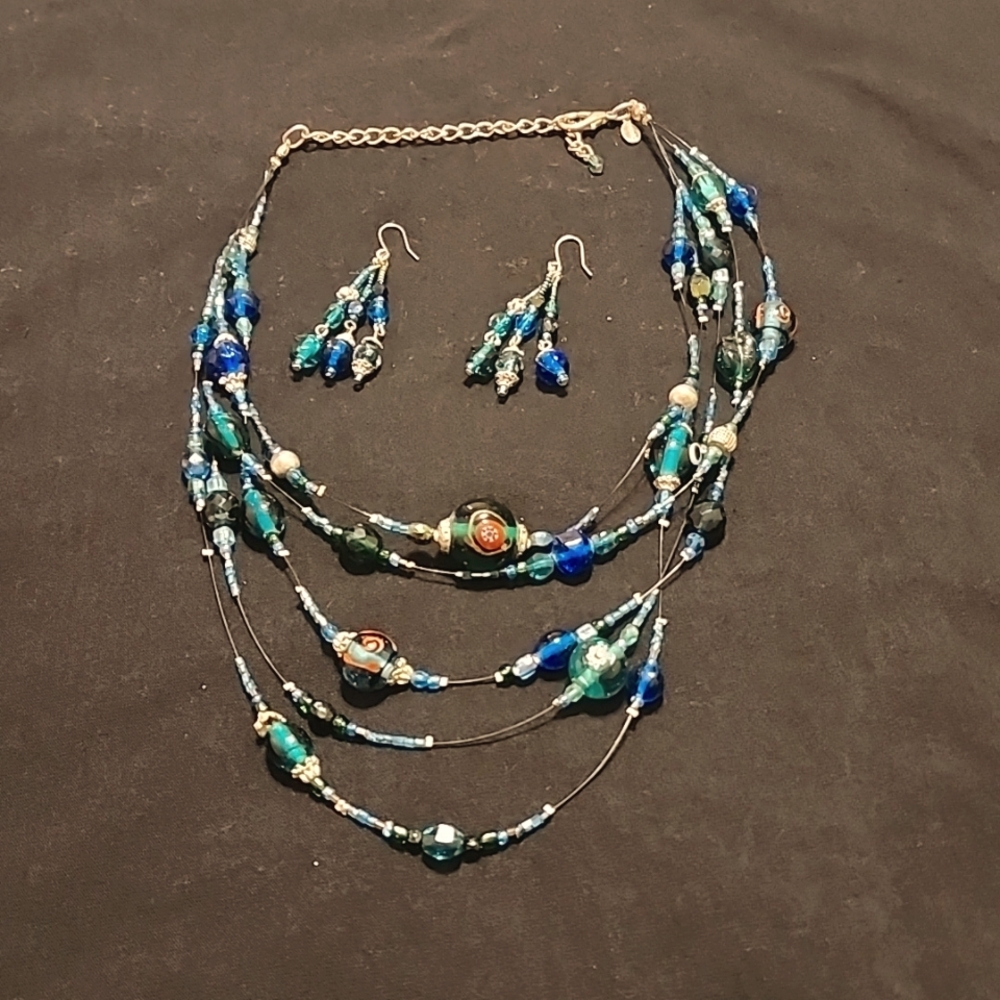 Necklace & Earring set